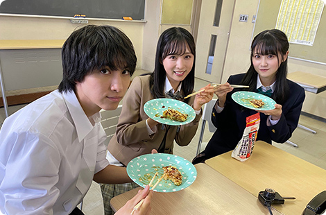 古川毅 小栗有以(AKB48) 中村舞(STU48)