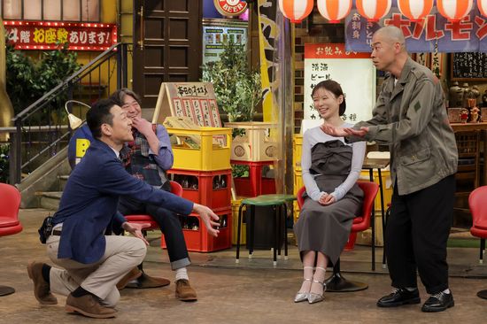 東野幸治、メッセンジャー黒田、朝日奈央、山名文和（アキナ）