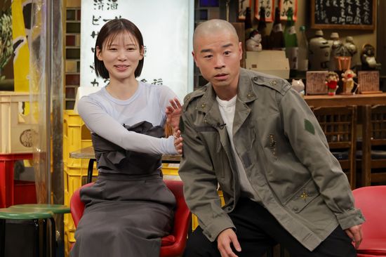 朝日奈央、山名文和（アキナ）