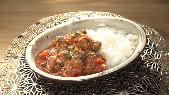 まぜるだけ！冷やし鯖トマトカレー