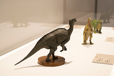 特別展「恐竜図鑑—失われた世界の想像/創造」