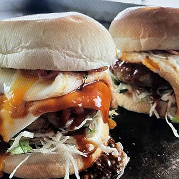 OHANA食堂 / 佐世保ゴージャスベーコンエッグチーズバーガー ほか