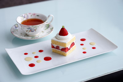 19階「LOUNGE PLUS」ケーキセット