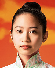 屋比久知奈