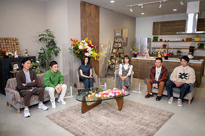 ナインティナイン(矢部浩之・岡村隆史)、小芝風花、藤本美貴、かまいたち(山内健司・濱家隆一)
