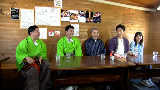 舘山聖奈アナ、すゑひろがりず、フットボールアワー