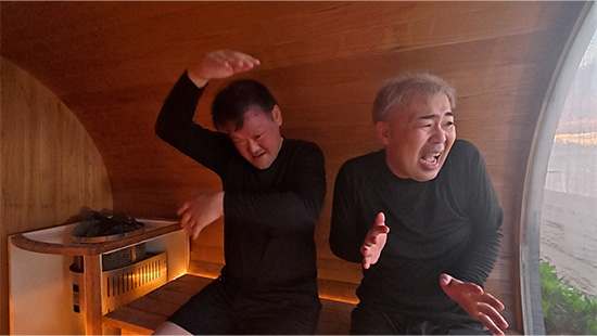 フットボールアワー、アインシュタイン