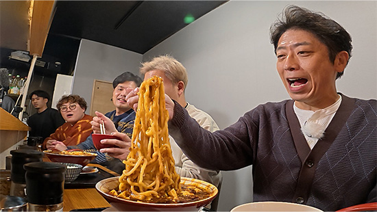 フットボールアワー、マユリカ