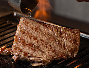 にく西（カレー＆肉丼 他）