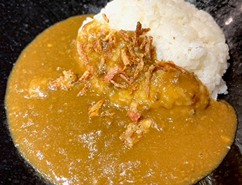 にく西（カレー）