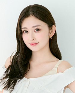 ゆうちゃみ