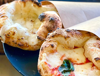pizza UGO（ハンドピザ）