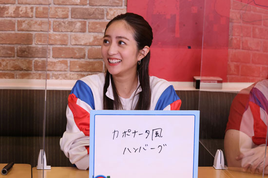 堀田茜