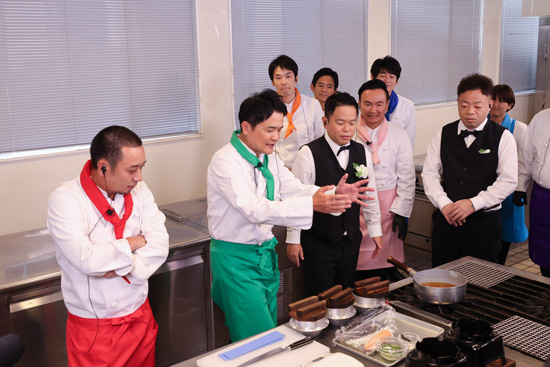 大悟、ノブ、濱家隆一、博多華丸、津田篤宏、山内健司、博多大吉、ユースケ、サーヤ