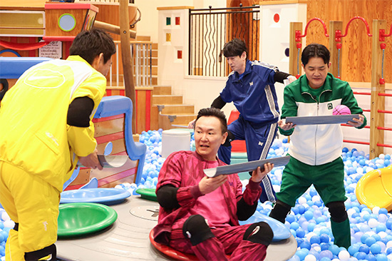 博多華丸、山内健司、博多大吉、ノブ