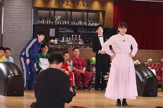 博多華丸・大吉（博多華丸、博多大吉）、千鳥（大悟、ノブ）、かまいたち（山内健司、濱家隆一）、綾瀬はるか、ウエストランド・井口浩之