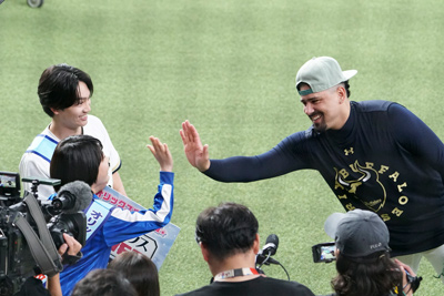 藤原丈一郎（なにわ男子）、岡野すこやか（関西ジュニア）、アンドレス・マチャド投手