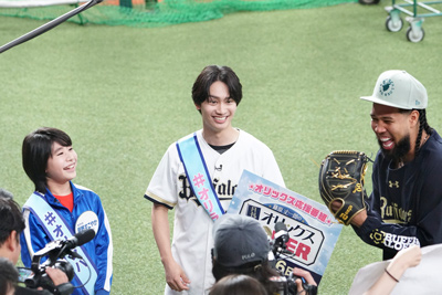 岡野すこやか（関西ジュニア）、藤原丈一郎（なにわ男子）、アンダーソン・エスピノーザ投手