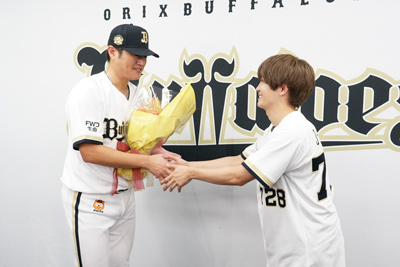 山田修義投手、藤原丈一郎（なにわ男子）
