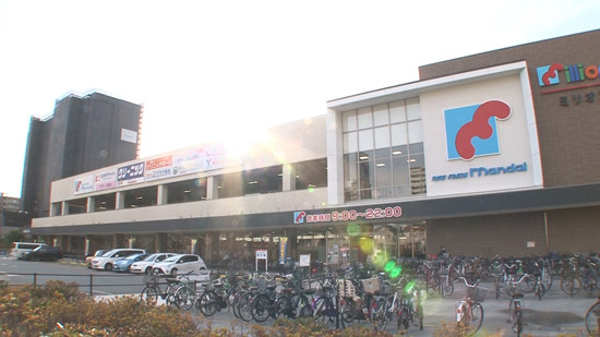 万代 塚口店