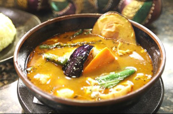 アジアンバー ラマイ チキンカレー