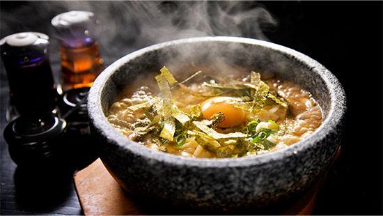 鶏チーズ石鍋カレーうどん
