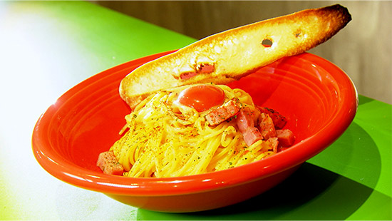 ベーコン＋卵黄＋バケット