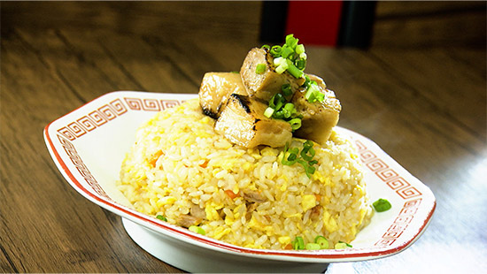 炙り叉焼 コロコロ炒飯