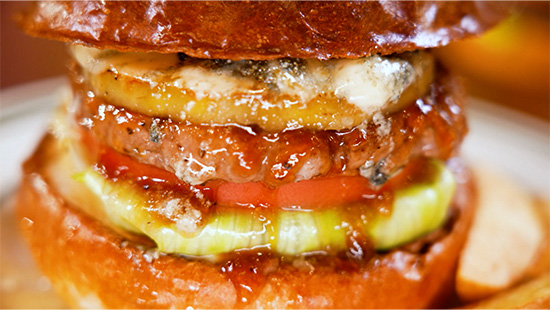 ゴルゴンゾーラパインハニーバーガー 