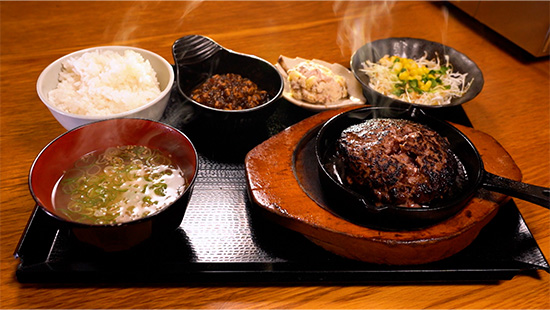 鬼かな黒毛和牛ハンバーグ