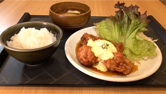 自家製タルタルのチキン南蛮定食（4個） 