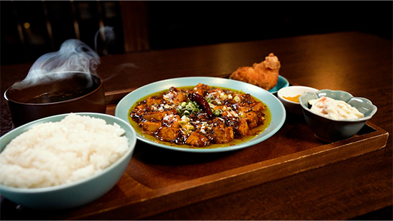 麻婆豆腐の定食 