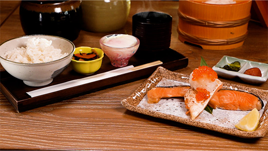 銀鮭いくらおろし定食 