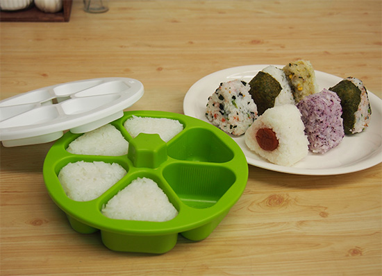 1度に6個！おにぎりメーカー6