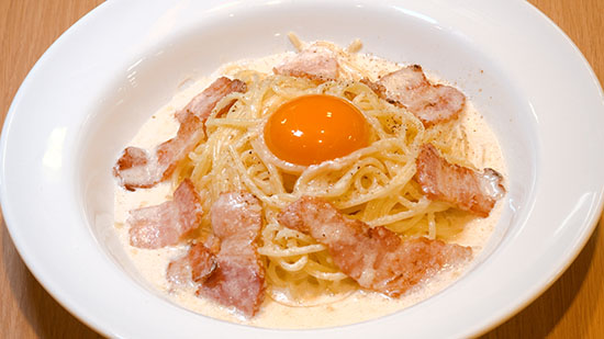 ゆであげ生パスタ ポポラマーマ 堺筋本町店