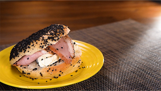 HUG BAGEL