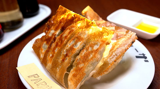 モトイギョーザ