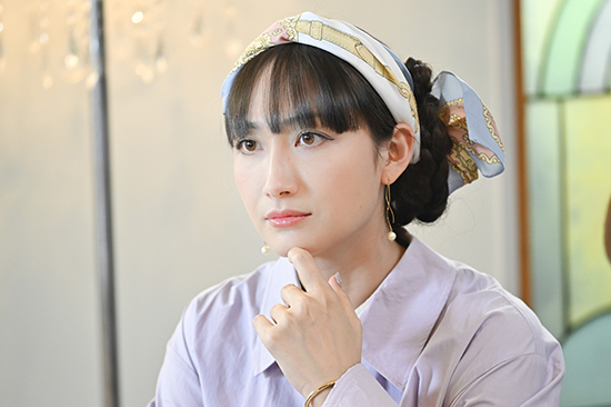 香椎由宇が8年半ぶりに連ドラレギュラー出演決定 超サバサバ口調でアネゴ肌の役柄は 今までの私ならば絶対に来ないであろうキャラクター 恋なんて 本気でやってどうするの 関西テレビ放送 カンテレ