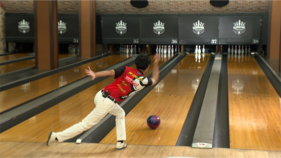 平岡勇人（プロボウラー）