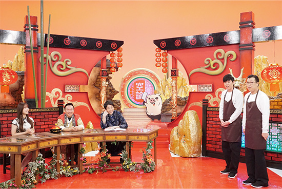 かまいたち（山内健司、濱家隆一） 、渋谷凪咲、華山（やすい、にこらす）