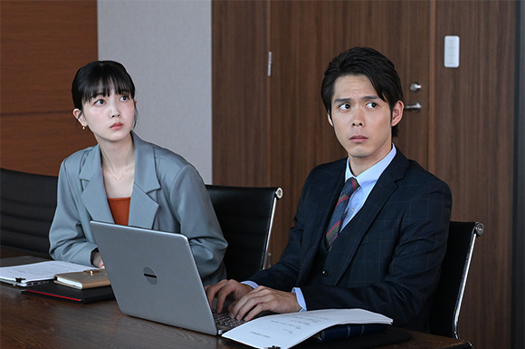 久保史緒里、細田佳央太 