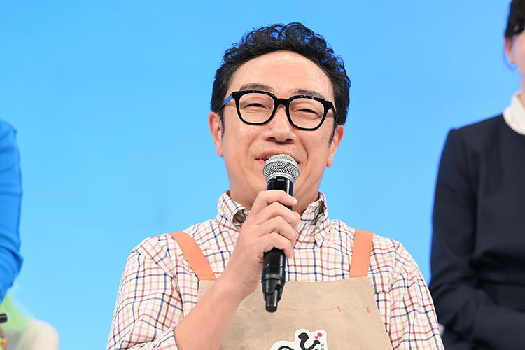 角田晃広