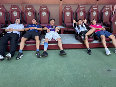 福本ユウショウ（ジョックロック）、松井正平（にんげんっていいな）、森脇健児、団長安田（安田大サーカス）、お見送り芸人しんいち