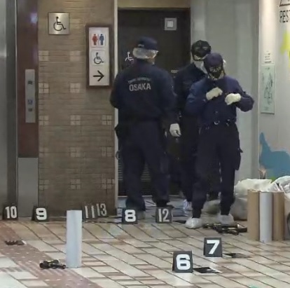 地下街「あべちか」で31歳女性を刺しバッグ奪ったか　新たに実行役の25歳男を逮捕　千葉県内に潜伏