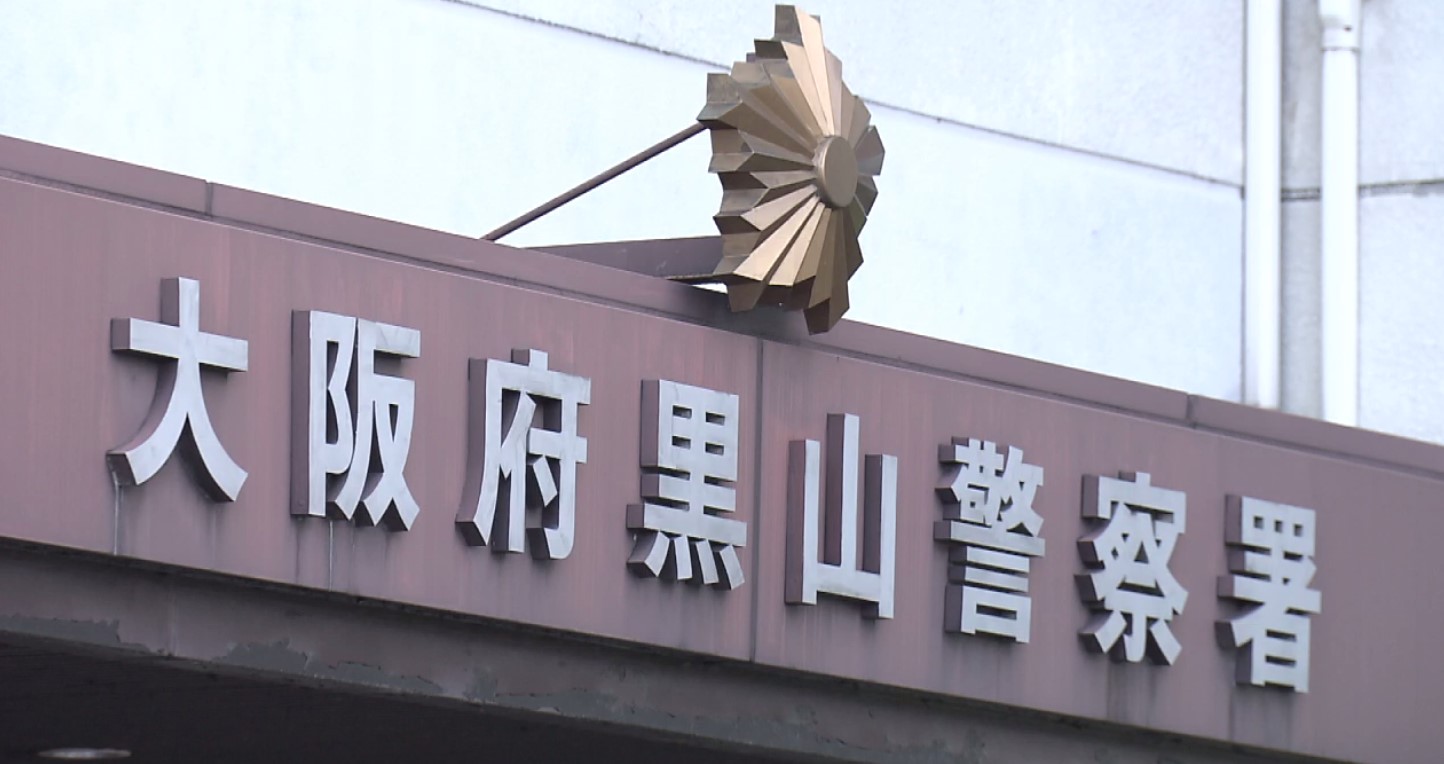 【速報】「盗まれた原付バイク載せたトラックにしがみついた所有者の男性が引きずられてけが」した事件　強盗致傷容疑で62歳の男を逮捕　「困窮して盗んだ」も「けがさせたこと気づかず」と一部否認