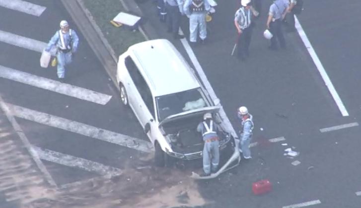 【速報】21歳女性が死亡　神戸・三宮で乗用車が4人の歩行者はねる　女性は車に衝突され心肺停止の状態で病院に運ばれる　車を運転していた男性は重傷