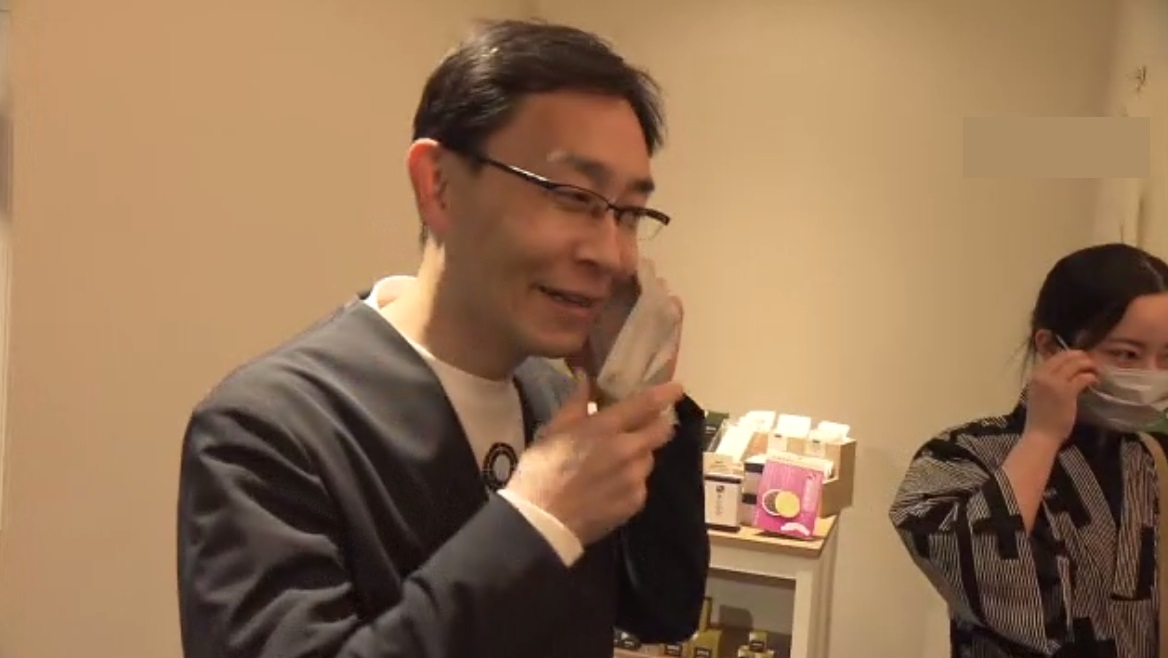 「星野リゾート」8日から一斉に“マスクなし”　賛否両論にも「笑顔でおもてなししたい」と決断