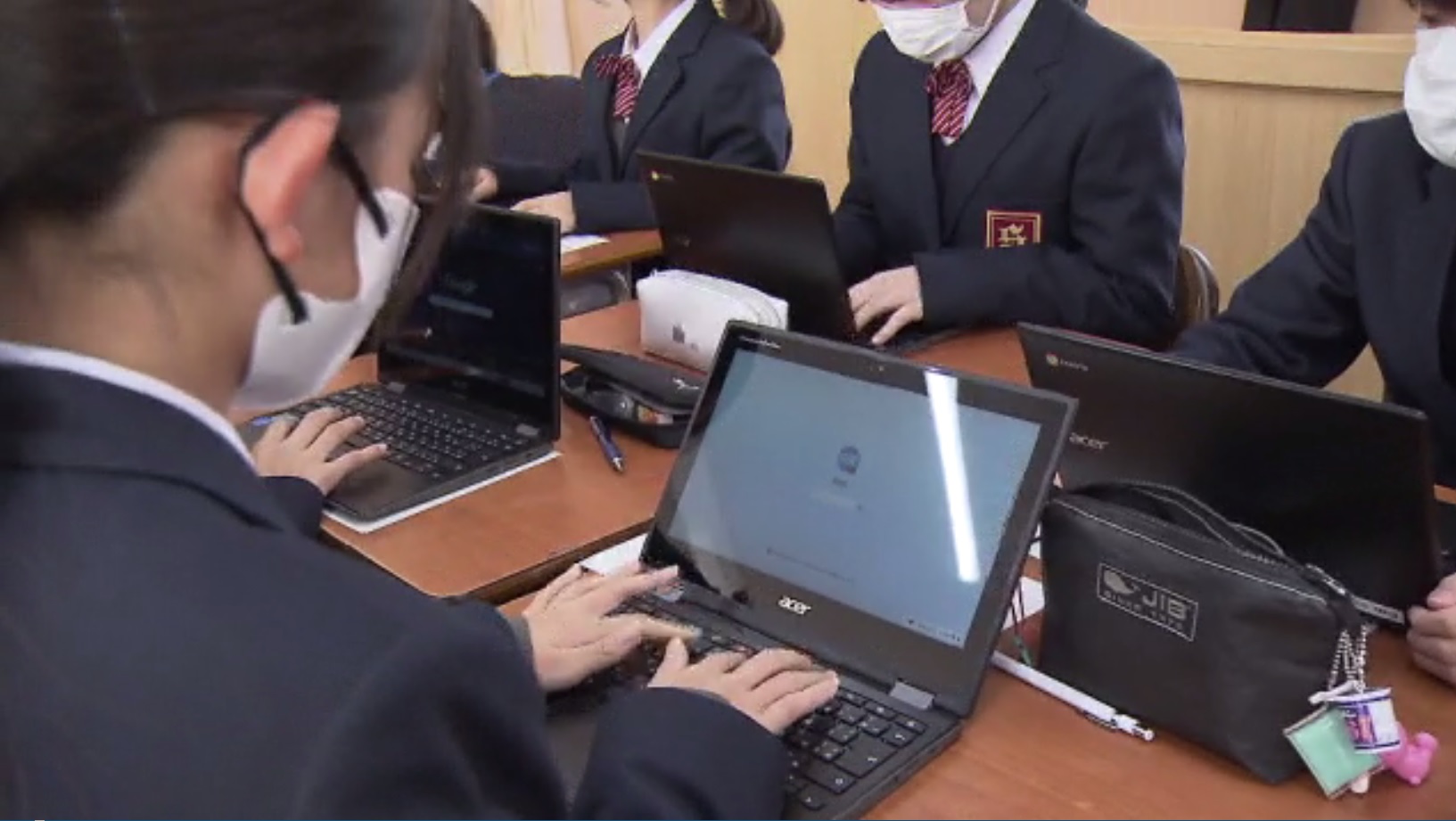 フェイク情報を見破るには…　ネットに潜む身近な危険　『だまされない力』を養う子ども向けの特別な授業