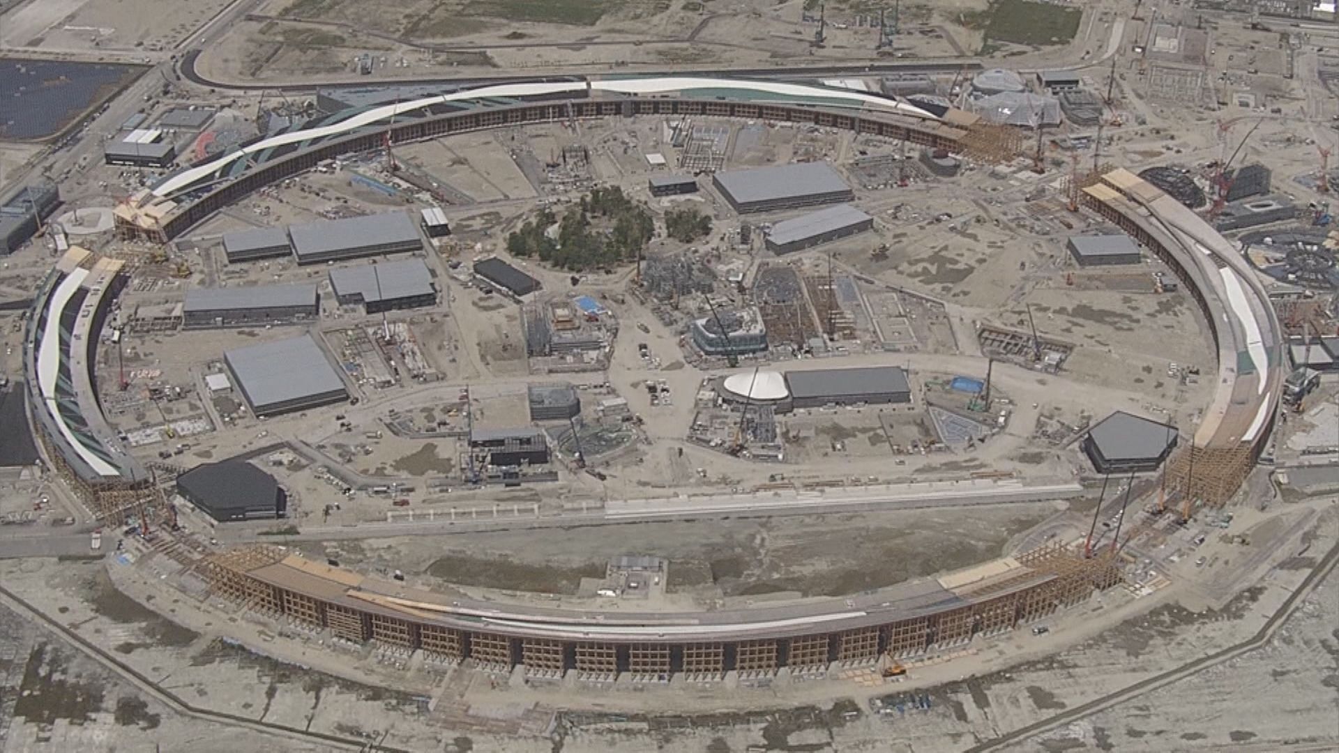 万博会場のシンボル「大屋根リング」中高生向けに見学ツアーを実施「いろんな報道あるが百聞は一見に如かず」と吉村知事