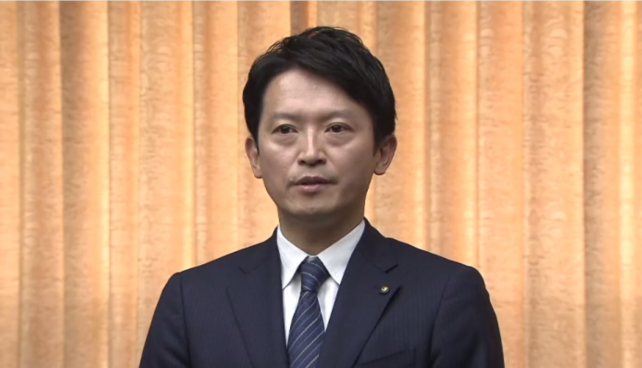 20メートル歩かされ“叱責”　パワハラ告発された知事『注意した』と認める　疑惑追及の百条委員会設置か